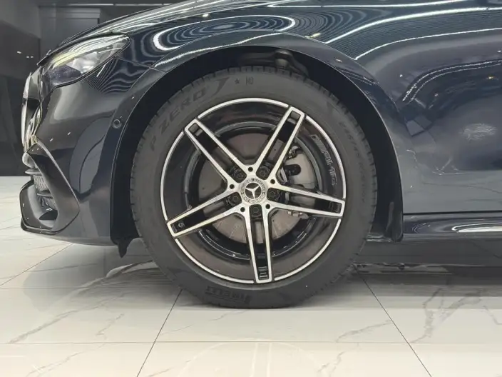 Mercedes-Benz E-Class 2024 Model E 260 L Sports sedan – фото 7