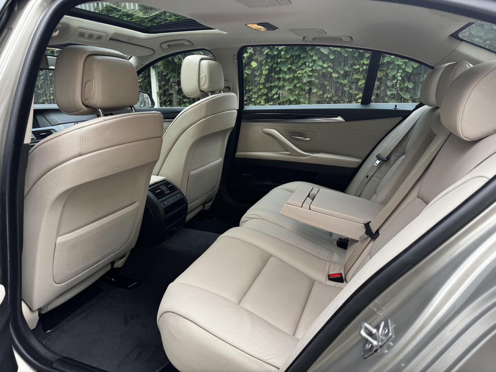 BMW 5 Series 2011 523Li Luxury – фото 21