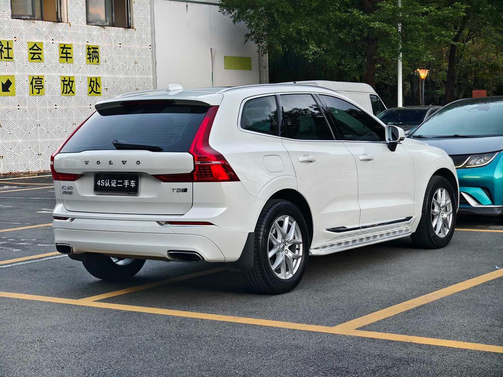 Volvo XC60 2020 T5 AWD Smart Luxury – фото 7