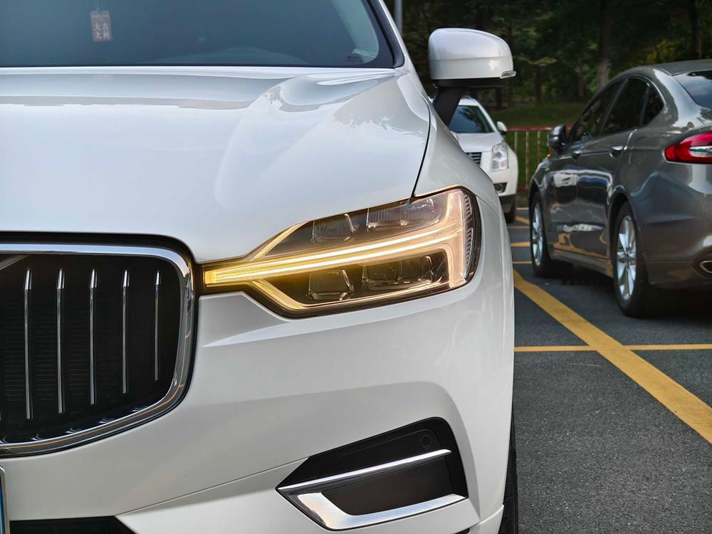 Volvo XC60 2020 T5 AWD Smart Luxury – фото 10