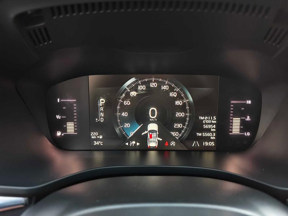 Volvo XC60 2020 T5 AWD Smart Luxury – фото 24