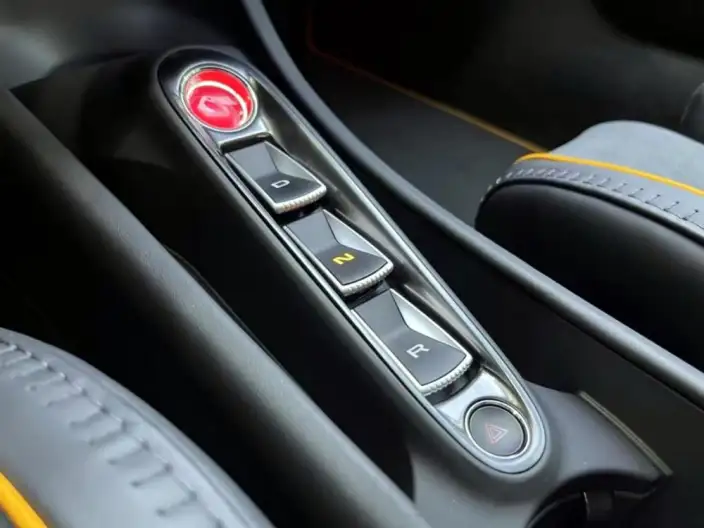 McLaren Artura 2023 Model 3.0T PHEV Standard Model – фото 9
