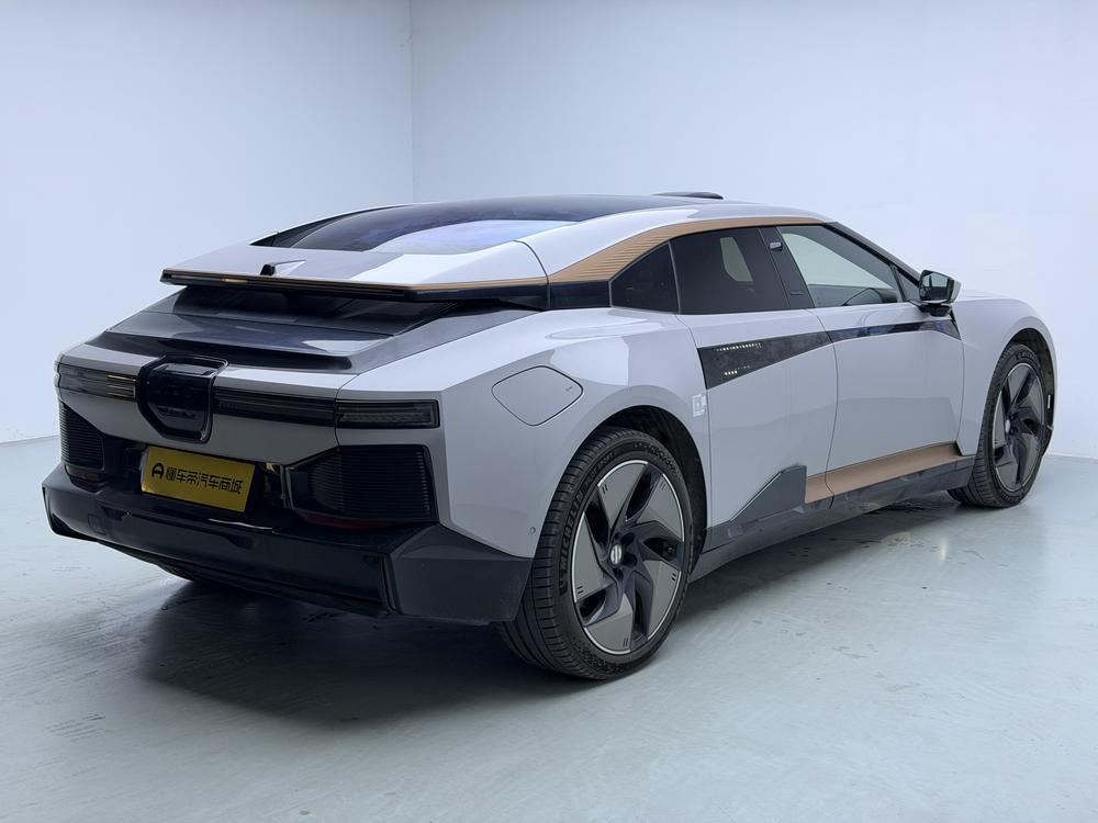 HiPhi Z Раздел 2023 5 seat Edition – фото 7