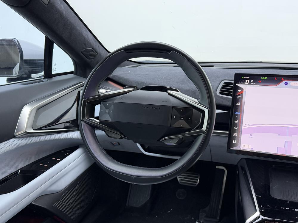 HiPhi Z Раздел 2023 5 seat Edition – фото 16