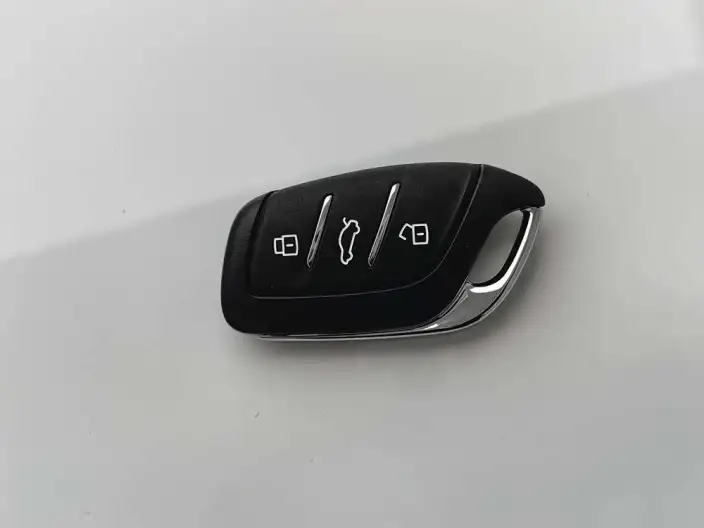 Roewe i5 2023 Model 1.5L CVT Zunrong Edition – фото 6