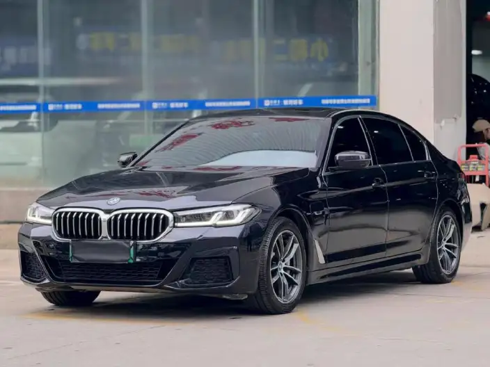 BMW 5 Series PHEV 2022 Model 535Le M Sports Set – фото 1