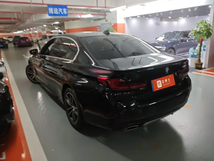 BMW 5 Series 2022 Model 525Li M Sports Set – фото 4