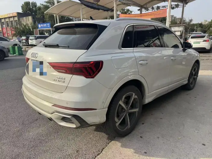 AUDI Q3 2025 Model quattro 45th Anniversary Collector Edition Edition 35 TFSI Fashion Dynamic Model – фото 6