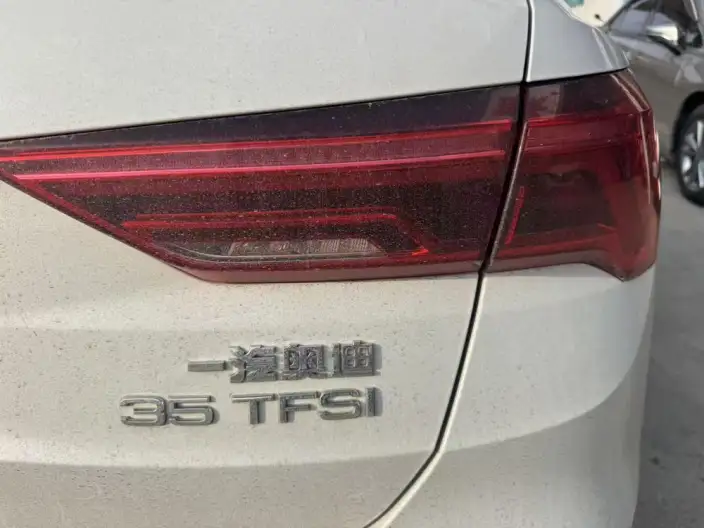 AUDI Q3 2025 Model quattro 45th Anniversary Collector Edition Edition 35 TFSI Fashion Dynamic Model – фото 8