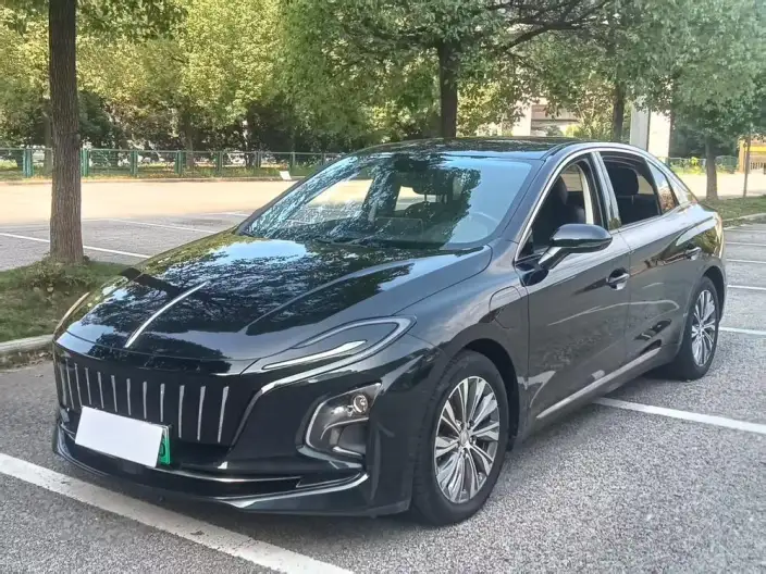 Hongqi E-QM5 2023 Model 560KM PLUS Edition 140kW – фото 1