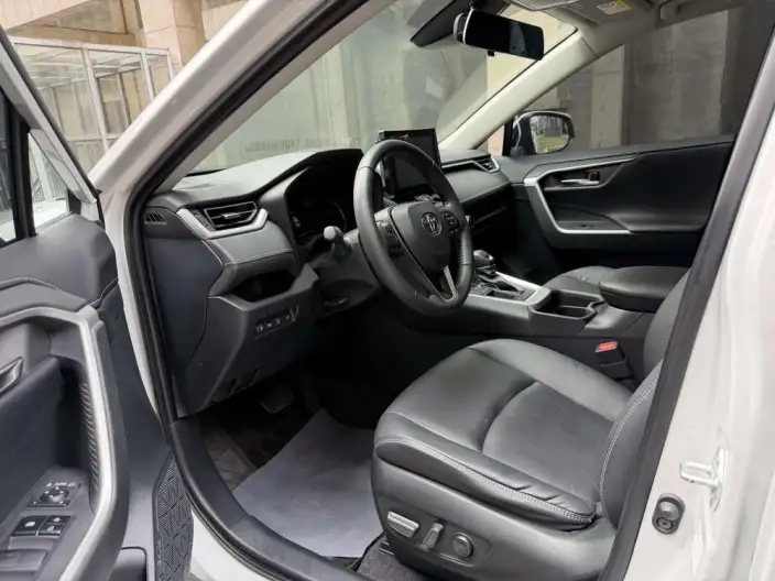 Toyota RAV4 2022 Model 2.0L CVT 2WD Fashion PLUS Edition – фото 8