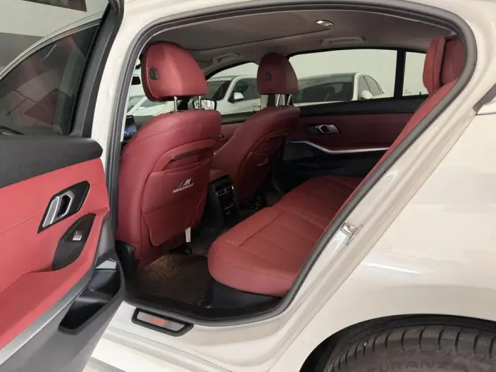 BMW i3 2025 Model eDrive35L – фото 9