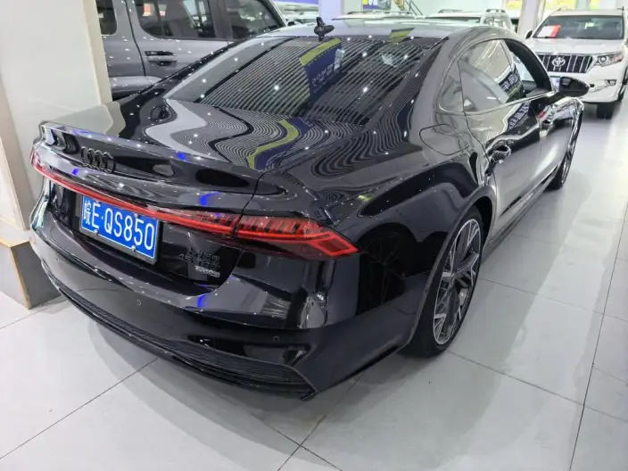Audi A7 L 2024 Model 45 TFSI quattro Black Samurai Edition – фото 4