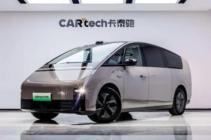 Li Auto MEGA 2024 Model Ultra Edition – фото 1