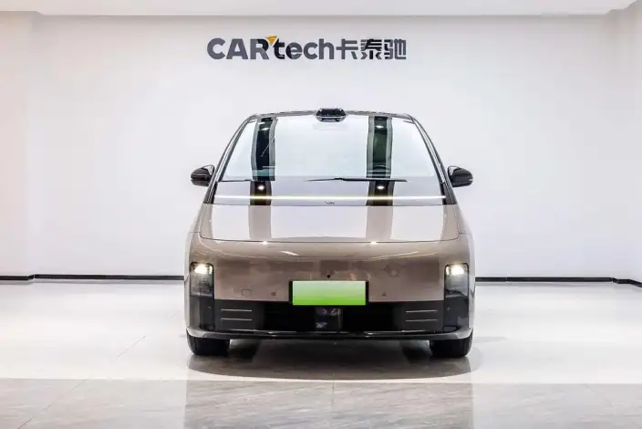 Li Auto MEGA 2024 Model Ultra Edition – фото 2