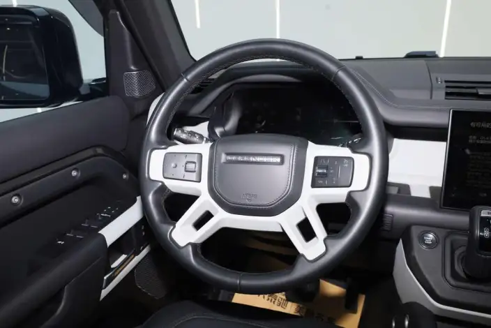 Land Rover Defender 2023 Model Facelift 110 P400 X-Dynamic HSE – фото 8
