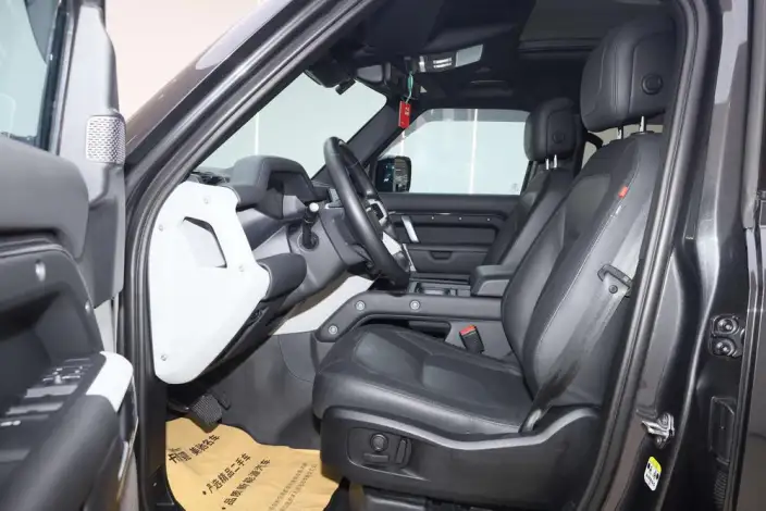 Land Rover Defender 2023 Model Facelift 110 P400 X-Dynamic HSE – фото 9