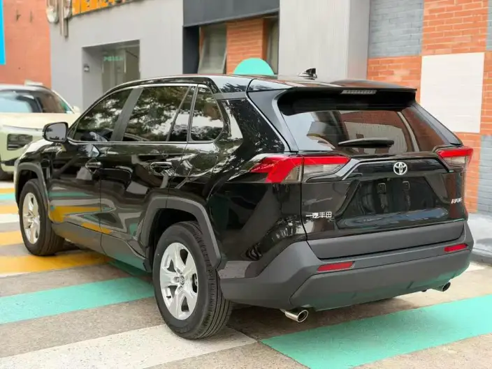 Toyota RAV4 2024 Model 2.0L CVT 2WD Urban Edition – фото 4