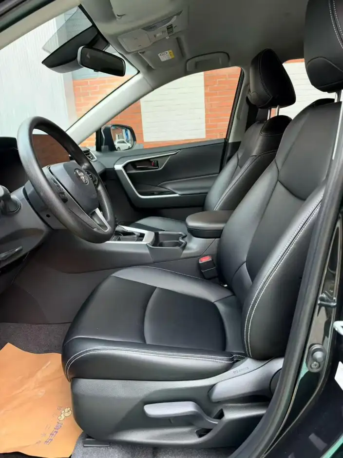 Toyota RAV4 2024 Model 2.0L CVT 2WD Urban Edition – фото 9
