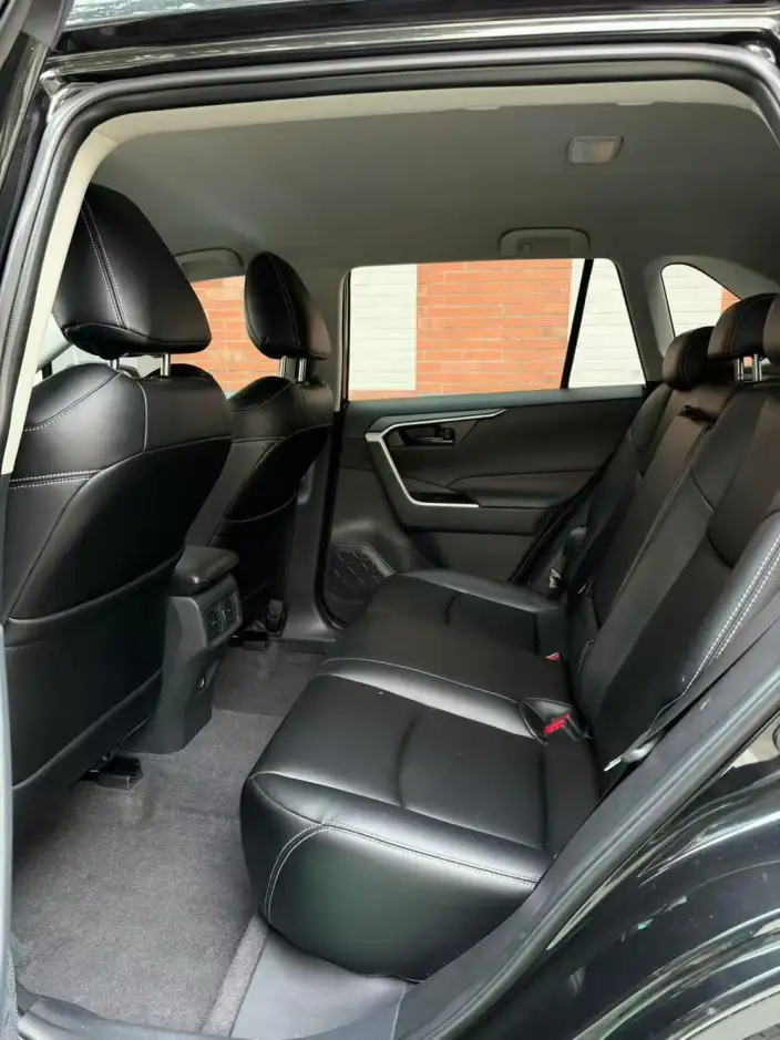 Toyota RAV4 2024 Model 2.0L CVT 2WD Urban Edition – фото 10