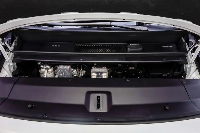 Li Auto MEGA 2024 Model Ultra Edition – фото 4