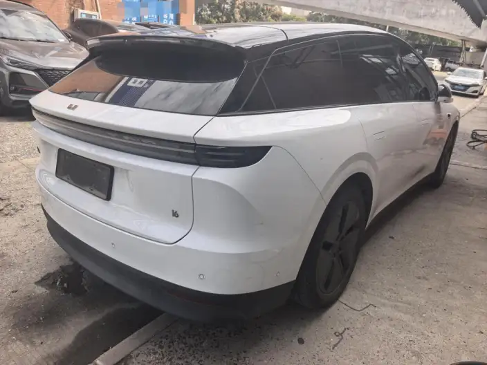 Li Auto i6 2025 Model 2WD Standard Edition – фото 6