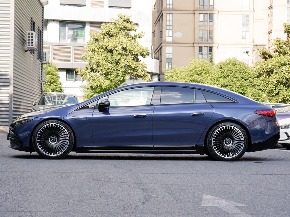 Mercedes-Benz EQS AMG 2022 AMG EQS 53 4MATIC+ – фото 3