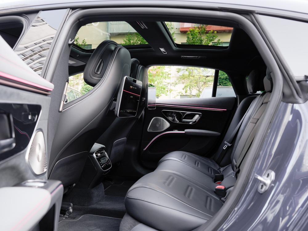 Mercedes-Benz EQS AMG 2022 AMG EQS 53 4MATIC+ – фото 18