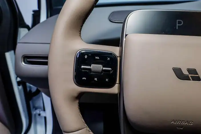Li Auto i6 2025 Model 2WD Standard Edition – фото 9