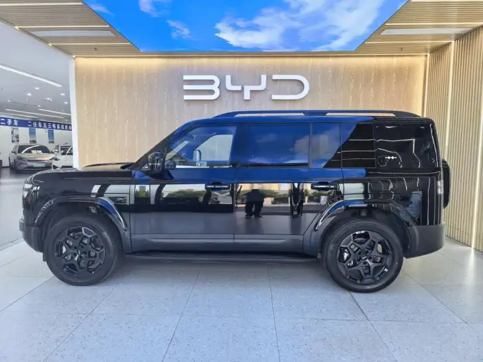Titan 7 PHEV 2025 Model 190KM 4WD Ultra Edition