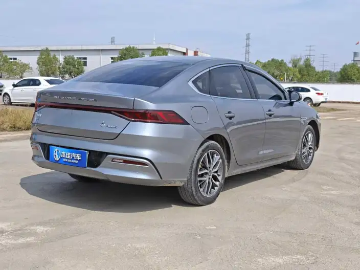 Qin Plus EV 2024 Model Honor Edition 510KM Leading Model – фото 6