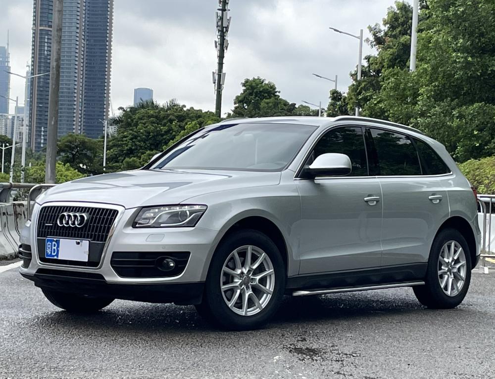 Audi Q5 2012 2.0 TFSI Comfort – фото 1