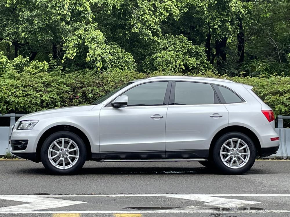 Audi Q5 2012 2.0 TFSI Comfort – фото 3