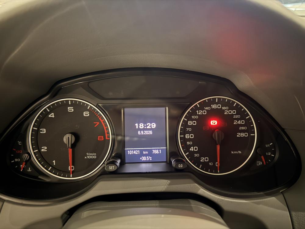 Audi Q5 2012 2.0 TFSI Comfort – фото 14