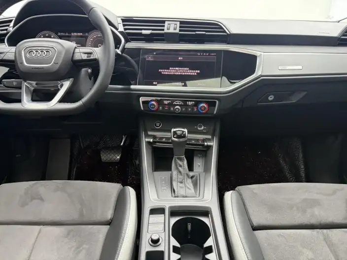 AUDI Q3 2022 Model 35 TFSI Fashion Dynamic Model – фото 8