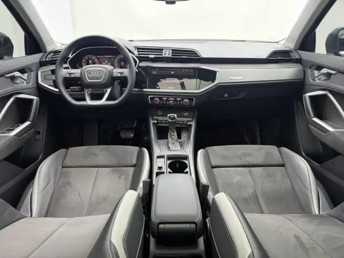 AUDI Q3 2022 Model 35 TFSI Fashion Dynamic Model – фото 9