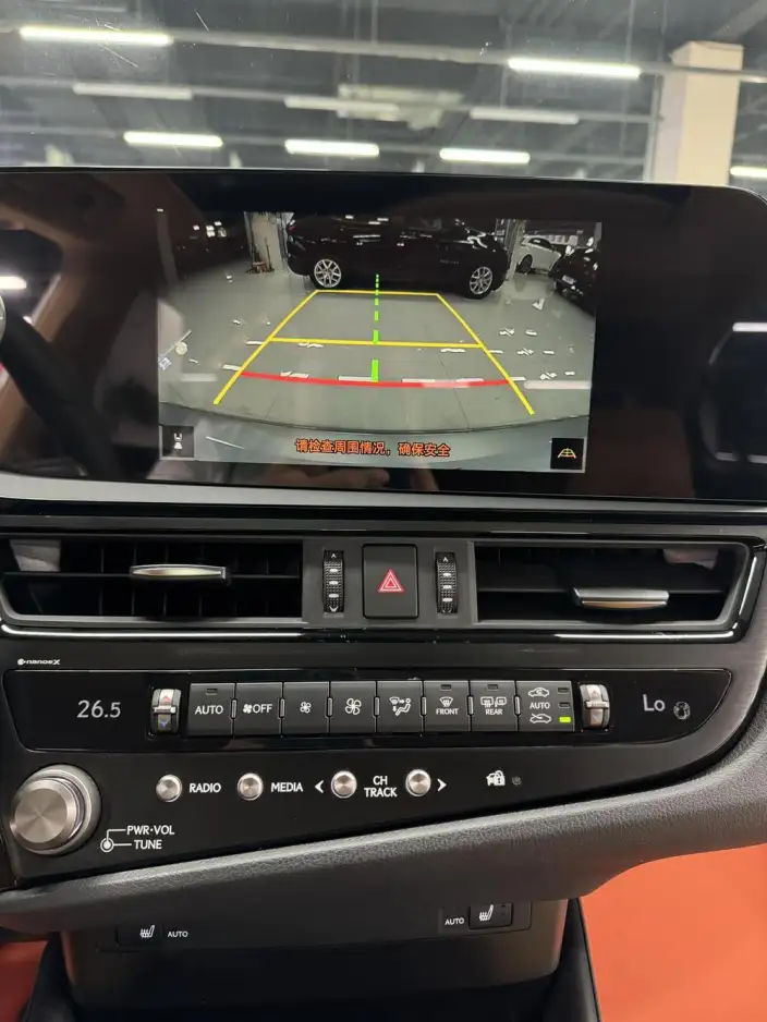 Lexus ES 2022 Model 200 Superior Edition – фото 9