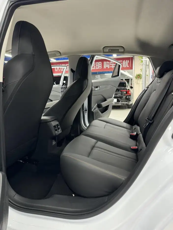 Yixuan 2025 Model 1.5L Automatic Honor Edition – фото 10