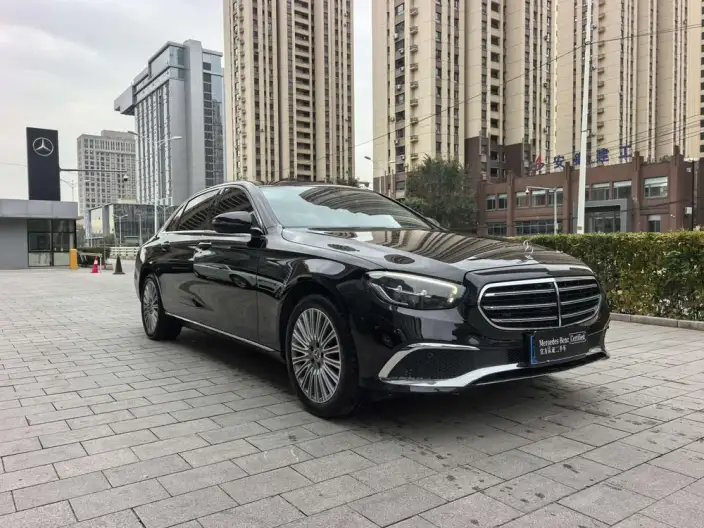 Mercedes-Benz E-Class 2022 Model E 300 L Luxury Model sedan – фото 3