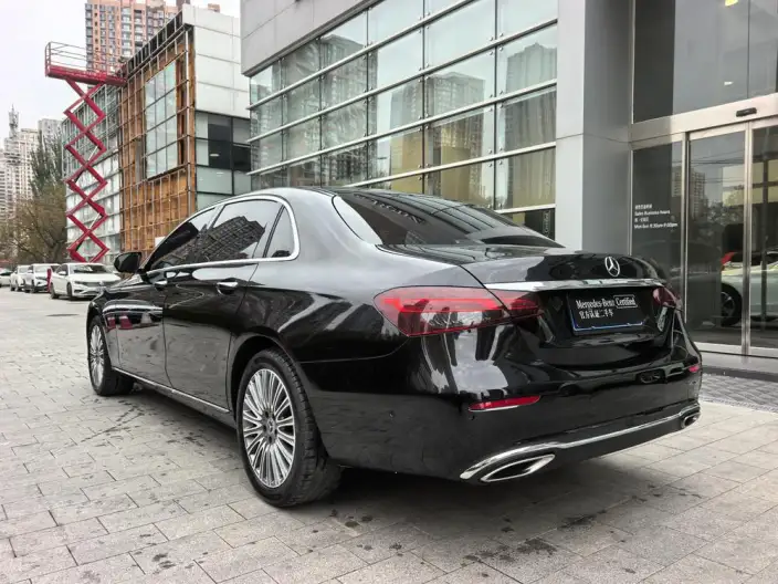 Mercedes-Benz E-Class 2022 Model E 300 L Luxury Model sedan – фото 4