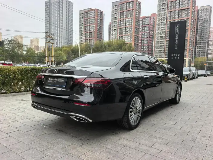 Mercedes-Benz E-Class 2022 Model E 300 L Luxury Model sedan – фото 6