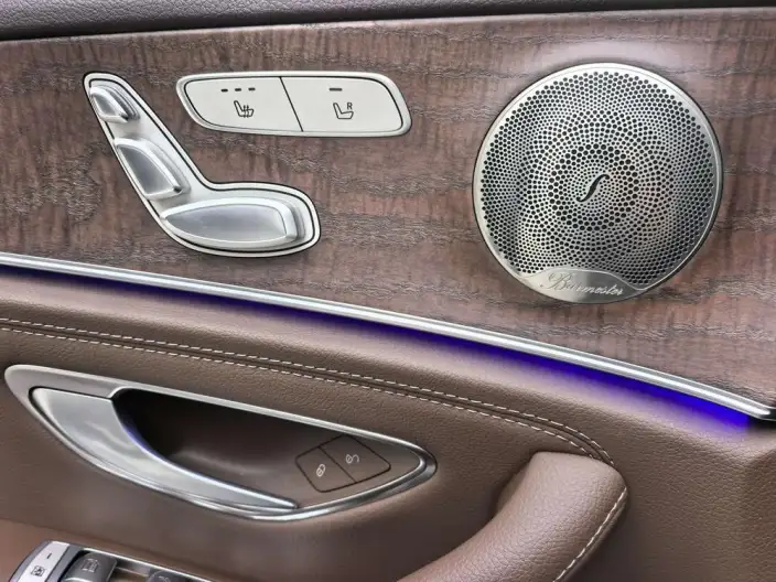 Mercedes-Benz E-Class 2022 Model E 300 L Luxury Model sedan – фото 9