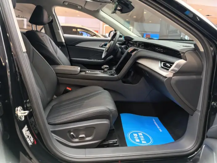 Hongqi H5 PHEV 2025 Model 130 Chao Hybrid Edition – фото 9