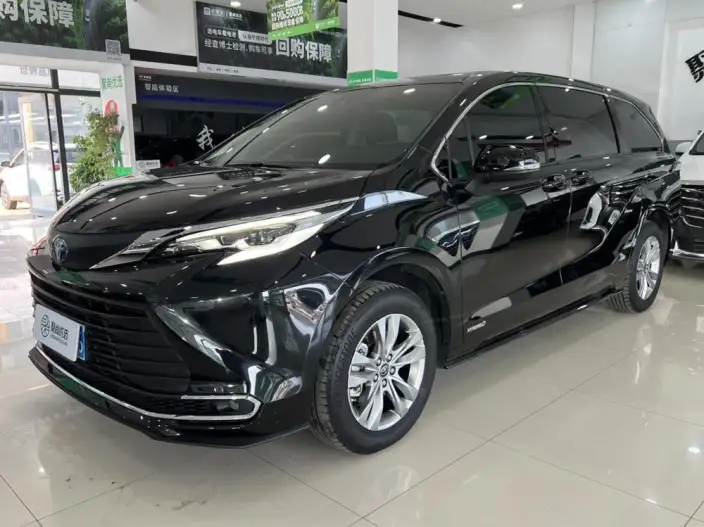 Toyota Sienna 2023 Model Hybrid 2.5L Comfort Edition – фото 1