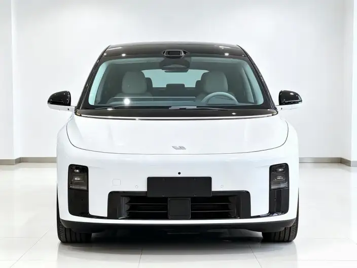 Li Auto i8 2025 Model Standard Edition – фото 2