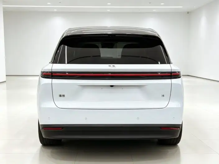 Li Auto i8 2025 Model Standard Edition – фото 6