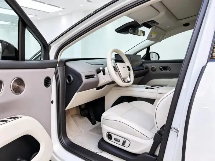Li Auto i8 2025 Model Standard Edition – фото 9