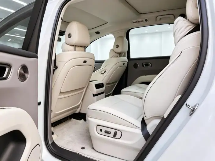 Li Auto i8 2025 Model Standard Edition – фото 10
