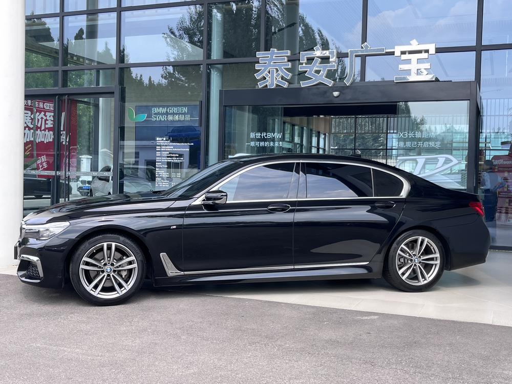 BMW 7 Series Модель 2018 года 730Li Leading M Sports Set – фото 2