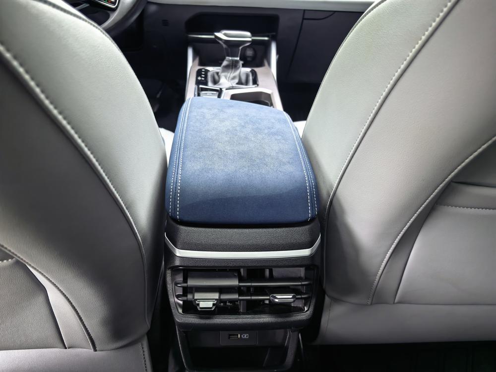 Geely Emgrand 2022 4th Gen 1.5L CVT Flagship – фото 9